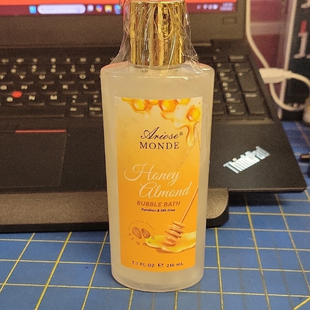 Ariose Monde Honey Almond Bubble Bath 210ml New